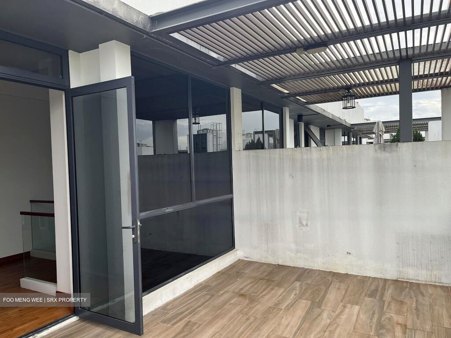 Sunrise Avenue (D28), Terrace #480021731